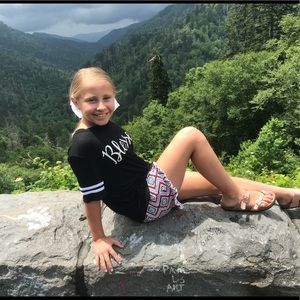 Meet your Posher, Lola